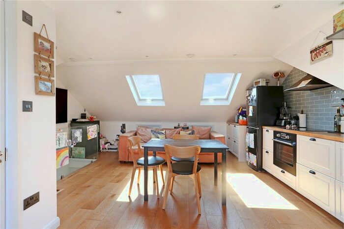 3 Bedroom Terraced House To Rent In Brecknock Road, London, N19