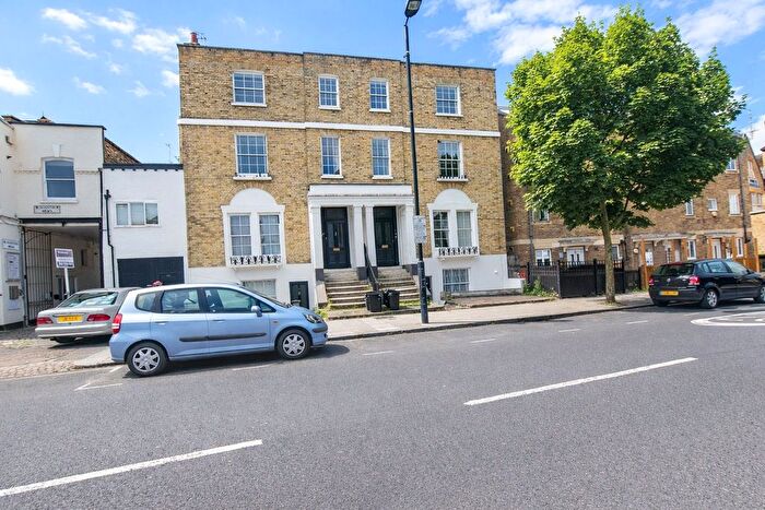 2 Bedroom Flat To Rent In Blackstock Road, London, N4