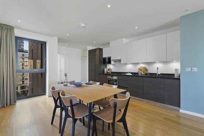 3 Bedroom Flat To Rent In East Village, Stratford, London, E20