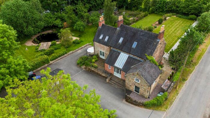 4 Bedroom Detached House For Sale In Chevin Road, Belper, DE56