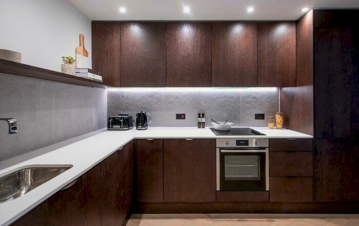 2 Bedroom Apartment To Rent In St George's Gardens, A Spinners Way, M15