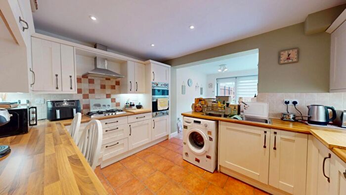 2 Bedroom End Of Terrace House For Sale In Manorfield Close, Little Billing, NN3