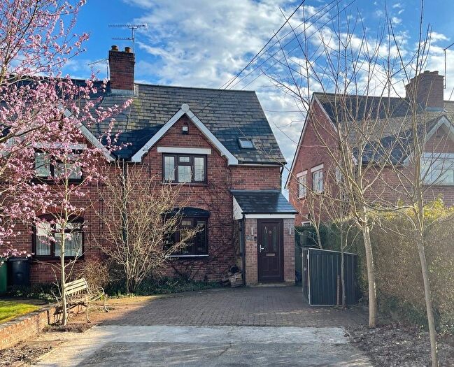 3 Bedroom Semi-Detached House For Sale In Pinnock Lane, Staplehurst, Tonbridge, TN12