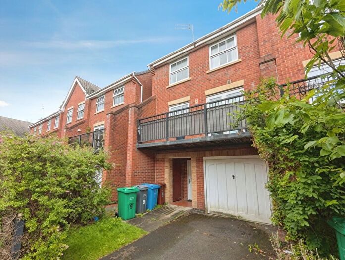 4 Bedroom House To Rent In Holden Avenue, Whalley Range, Manchester, M16