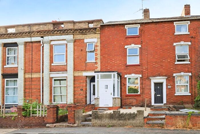 3 Bedroom House To Rent In Coventry Street, DY10