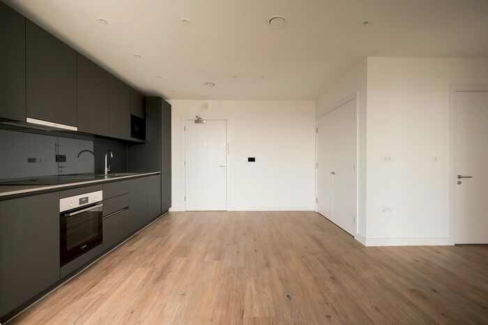 1 Bedroom Flat To Rent In Riverstone Heights, Reed Avenue, London, E3