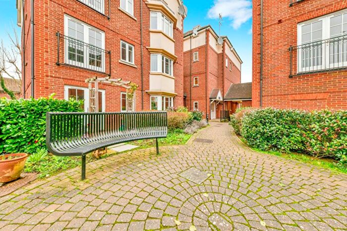 1 Bedroom Flat For Sale In Peppermint Road, Hitchin, SG5