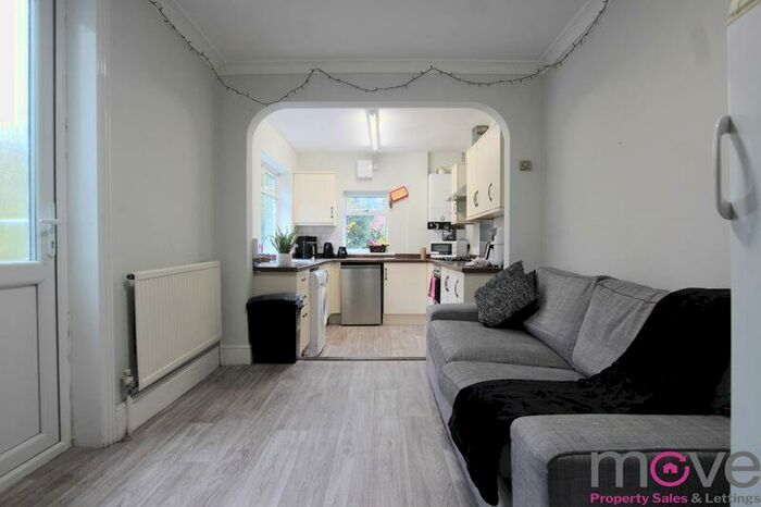 6 Bedroom Semi-Detached House To Rent In Lansdown Road, Gloucester, GL1