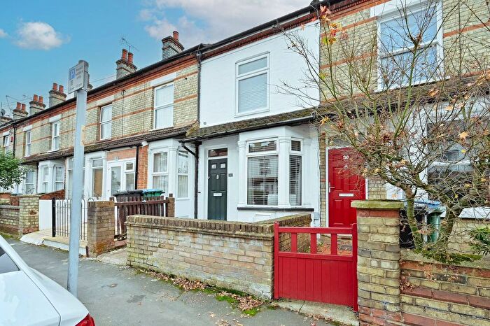 2 Bedroom Terraced House For Sale In St Marys Road, Watford, WD18