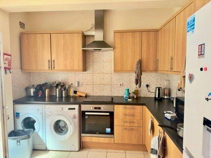 5 Bedroom End Of Terrace House To Rent In Southampton, Hampshire, SO15
