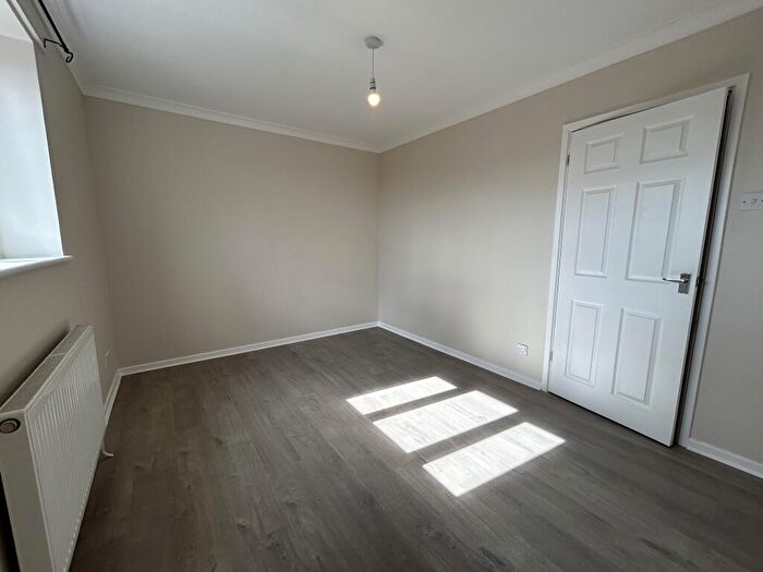 2 Bedroom Apartment To Rent In Twitchen Lane, Milton Keynes, MK4