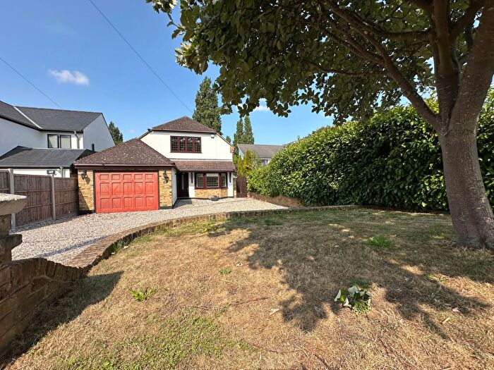 3 Bedroom Detached House For Sale In Mountnessing Road, Billericay, CM12