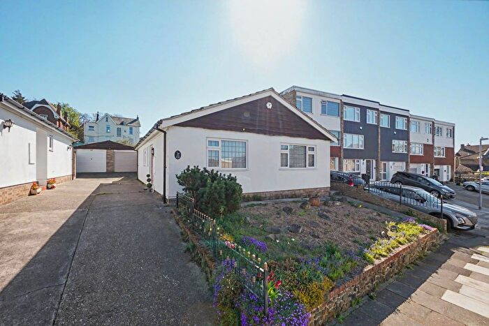 2 Bedroom Detached Bungalow For Sale In Elmfield Close, Gravesend, DA11