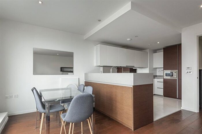 2 Bedroom Apartment To Rent In Baltimore Wharf, Canary Wharf, London, E14