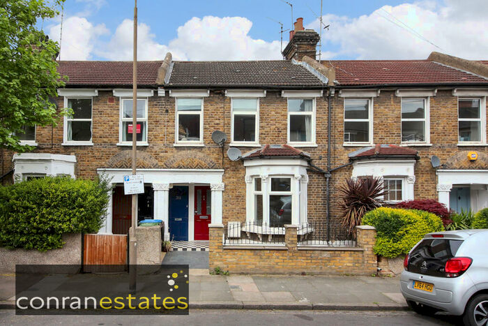 2 Bedroom Apartment To Rent In Gurdon Road, Charlton, SE7