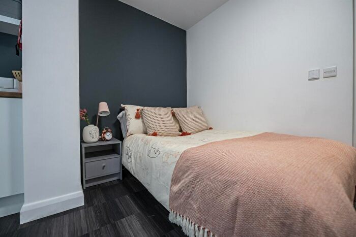 Studio To Rent In Edge Lane, Liverpool, L7