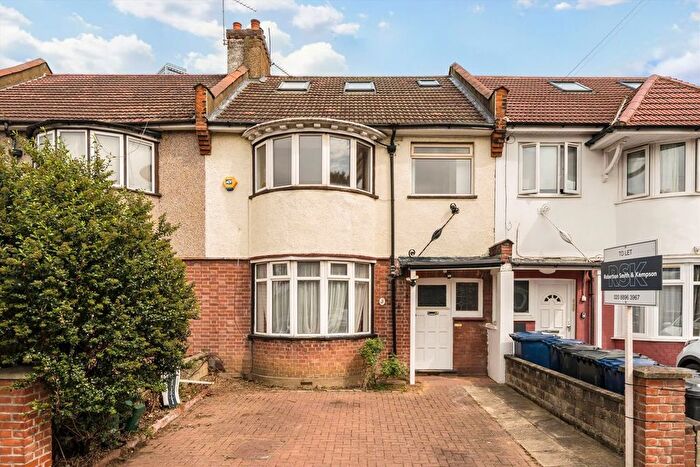 4 Bedroom Property To Rent In Balfour Road, Acton, W3