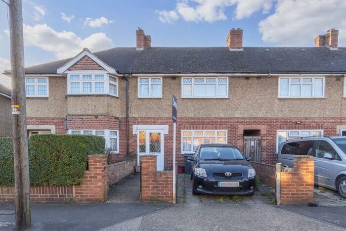 3 Bedroom Property To Rent In Grove Crescent, Feltham TW13