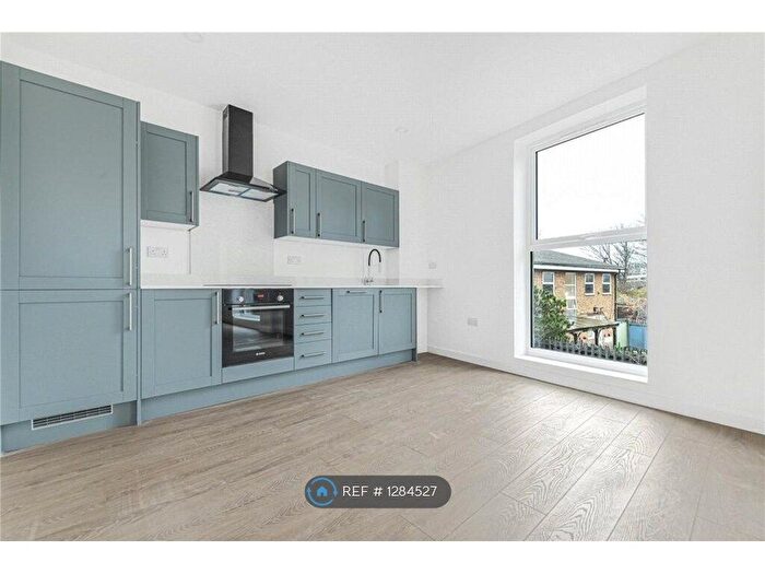 1 Bedroom Flat To Rent In Springbank Road, Hither Green, SE13