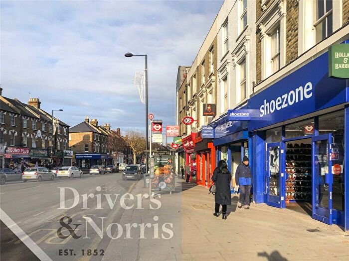 Studio To Rent In Alexandra Grove, Finchley, London, N12