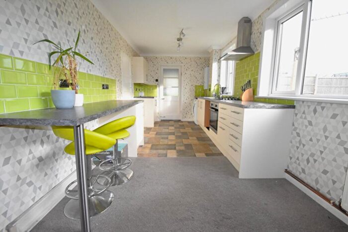 3 Bedroom Semi-Detached House To Rent In Chedworth Crescent, Portsmouth, Hampshire, PO6