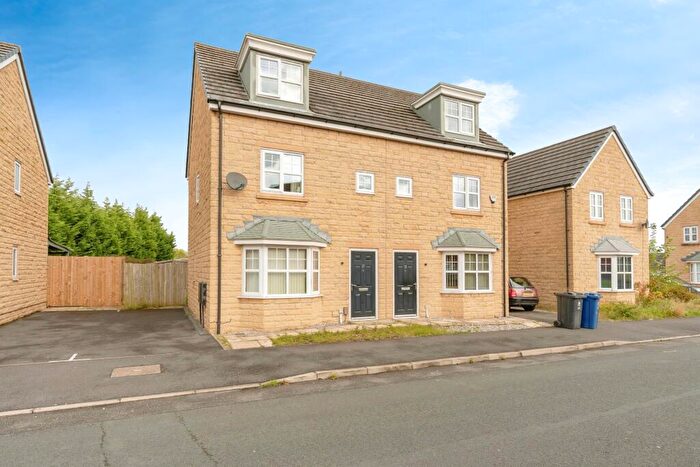 3 Bedroom Semi Detached House For Sale In Venice Street, Burnley, Lancashire, BB11