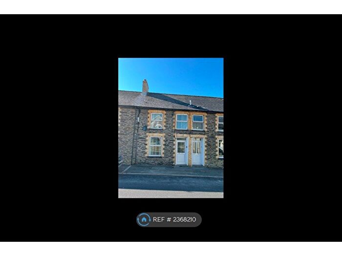 3 Bedroom Terraced House To Rent In Davies Street, Carmarthenshire, SA39