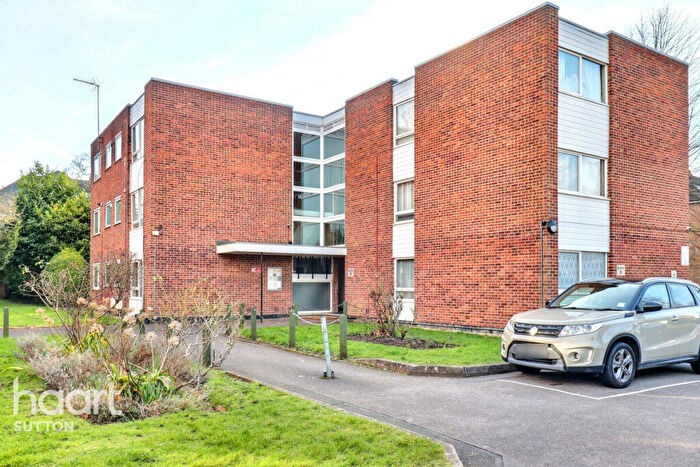 2 Bedroom Flat To Rent In Overton Road, Sutton, SM2