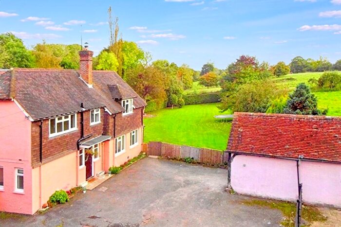 4 Bedroom Detached House To Rent In Betchetts Green Road, Holmwood, RH5