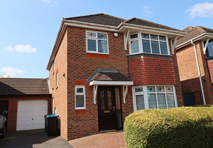 4 Bedroom Detached House To Rent In Wiltshire Way, Bletchley, Milton Keynes, MK3