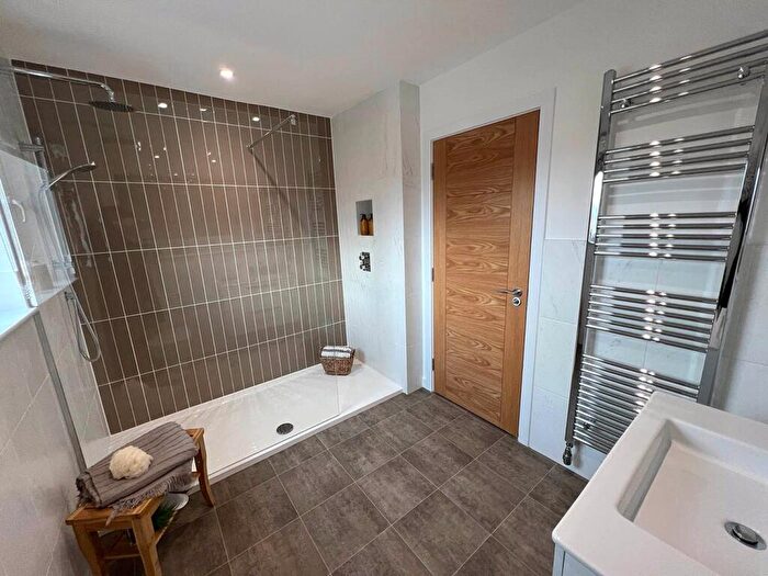 5 Bedroom Detached House For Sale In Castle Gate, Airth, FK2