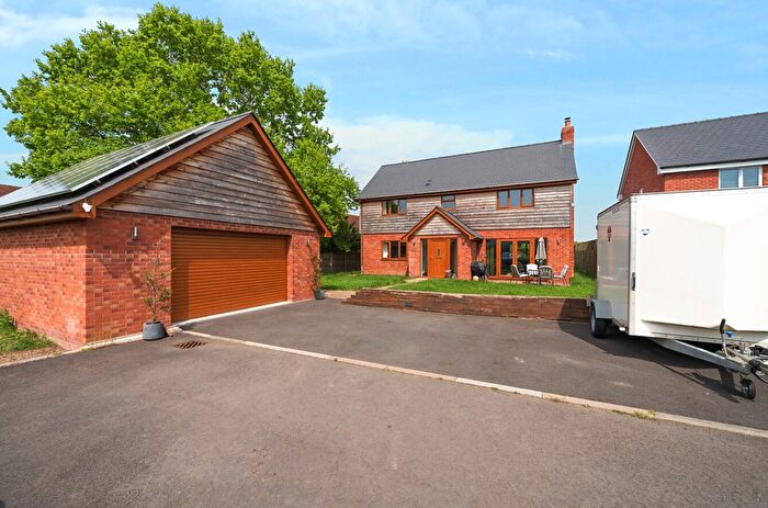 4 Bedroom Detached House For Sale In Ramblers Way, Winforton, Herefordshire, HR3
