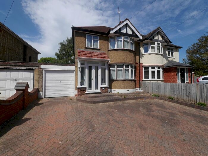 3 Bedroom Semi-Detached House To Rent In Long Lane, Hillingdon, Uxbridge, UB10