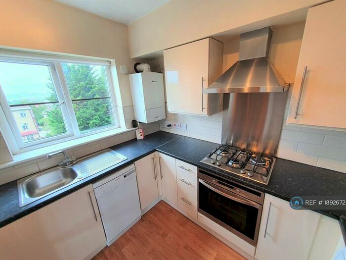 1 Bedroom Flat To Rent In Dollis Hill, London, NW2