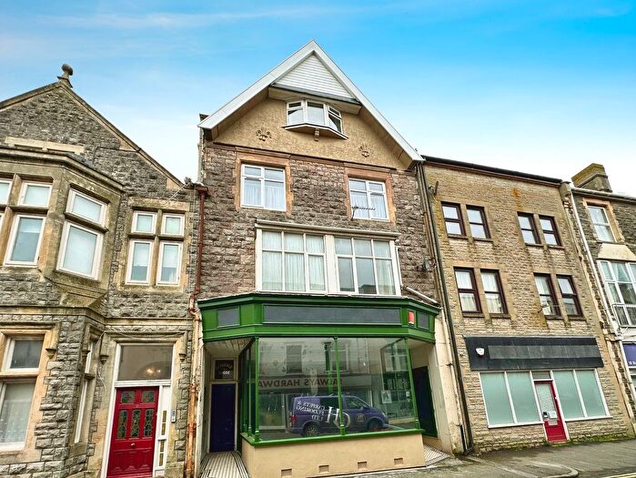 1 Bedroom Flat For Sale In Regent Street, Burnham-On-Sea, TA8