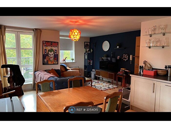 2 Bedroom Flat To Rent In Pasteur House, Nottingham, NG3