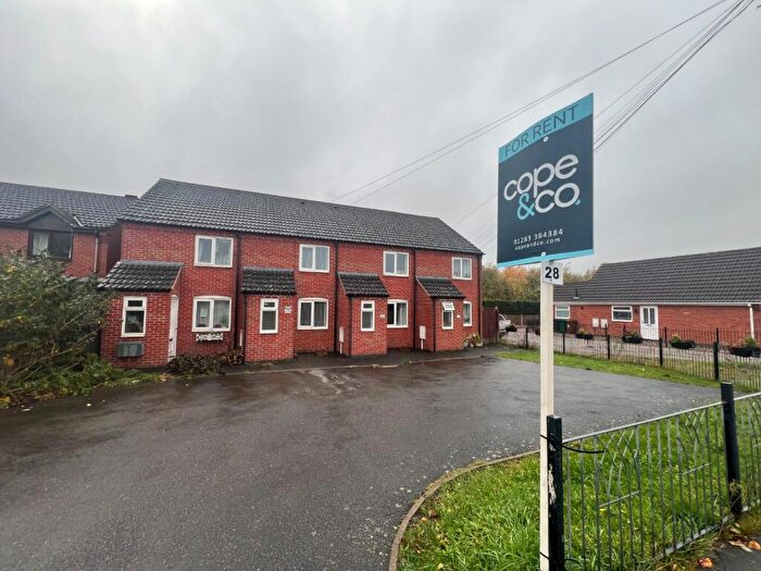 2 Bedroom Town House To Rent In Thorn Street, Woodville, Swadlincote, Derbyshire, DE11