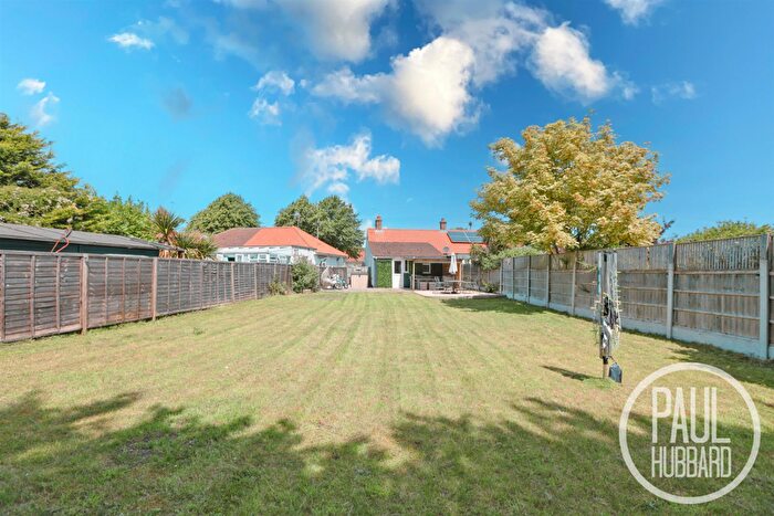 2 Bedroom Semi-Detached Bungalow For Sale In Edgerton Road, Kirkley, NR33