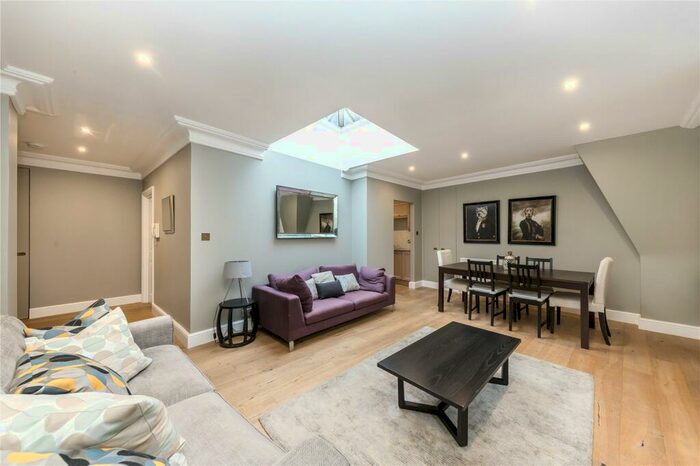 2 Bedroom Apartment To Rent In Great Tower Street, London, EC3R