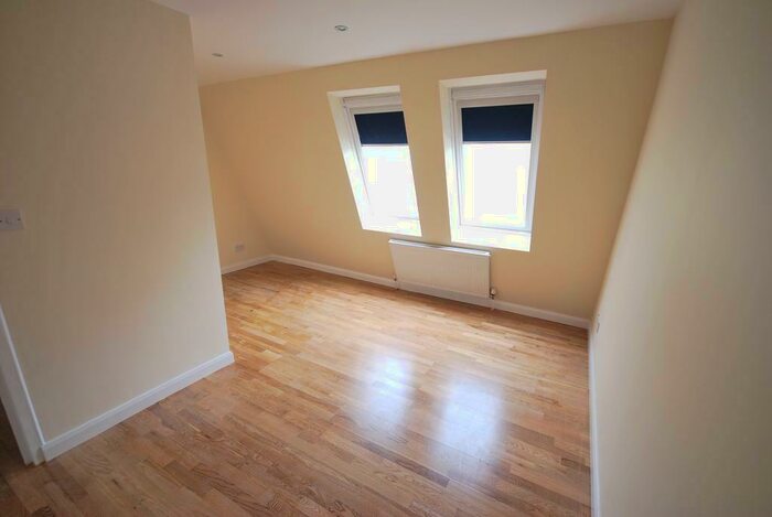 4 Bedroom Maisonette To Rent In Drummond Street, Regents Park, NW1