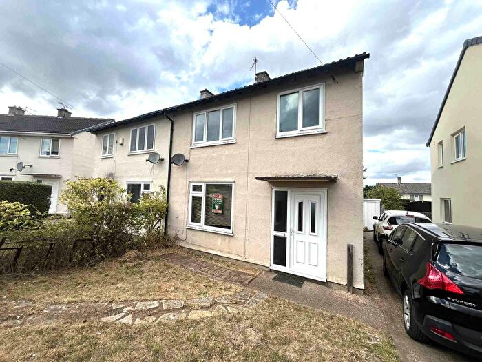 3 Bedroom Semi-Detached House To Rent In Heath Grove, Bolton-Upon-Dearne, Rotherham, S63