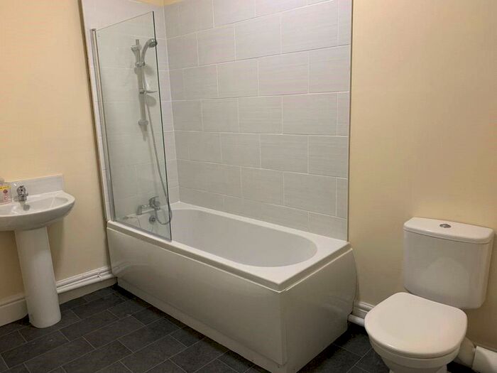 Property To Rent In New Chester Road, Wirral, CH62