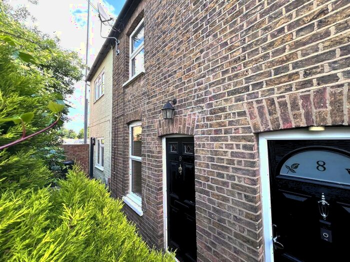 2 Bedroom Terraced House To Rent In Steamer Terrace, Chelmsford, CM1
