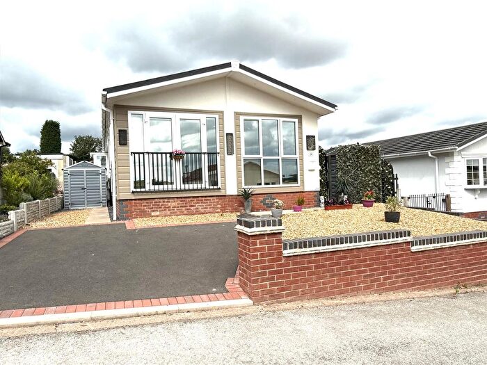 3 Bedroom Property For Sale In Rugeley Road, Armitage, Rugeley, WS15