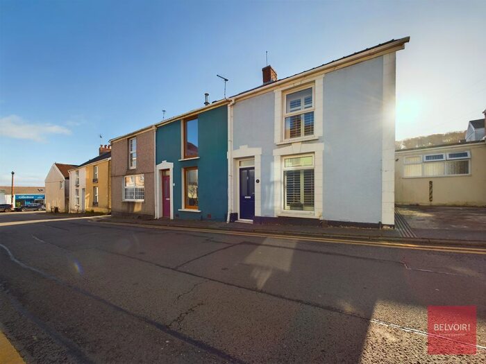 2 Bedroom Cottage To Rent In Gower Place, Mumbles, Swansea, SA3