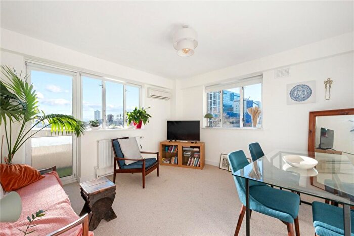 2 Bedroom Apartment To Rent In Mile End Road, London, E1