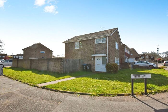 3 Bedroom Detached House For Sale In The Maples, Broadstairs, Kent, CT10