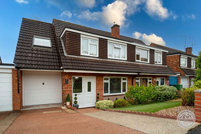 4 Bedroom Semi-Detached House For Sale In Quarry Park Road, Broadfields, Exeter, EX2