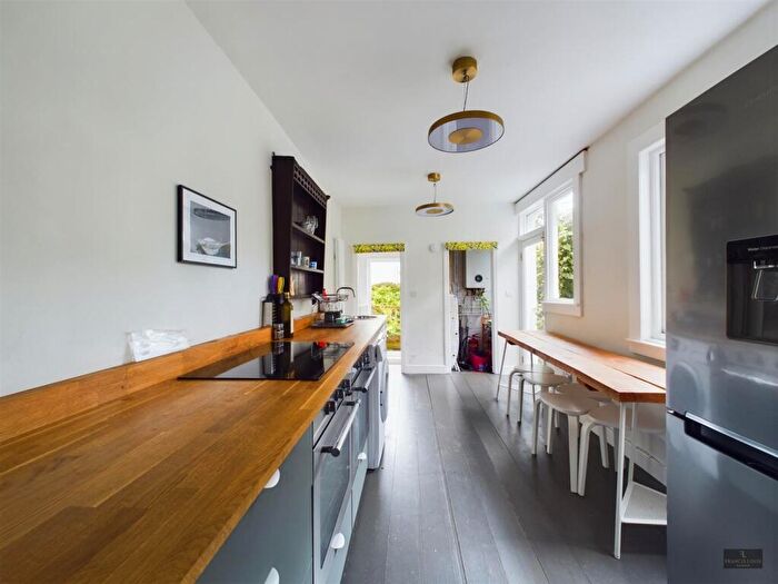 5 Bedroom Terraced House To Rent In Cavendish Road, Exeter, EX1