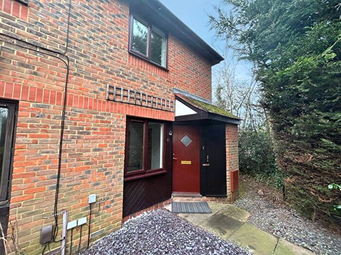 2 Bedroom End Of Terrace House For Sale In Barley Mead, Warfield, Bracknell, Berkshire, RG42